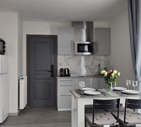 Chambre Privee Pour 4 Personnes En Banlieue Parisienne A Bondy Luaran gambar