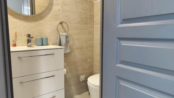 Chambre Privee Pour 4 Personnes En Banlieue Parisienne A Bondy Luaran gambar